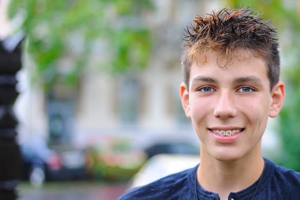 braces teen learning about the types of braces