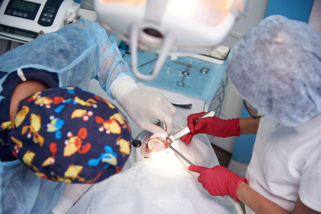 4-Common-Types-of-Oral-Surgeries (1) common types of oral surgeries